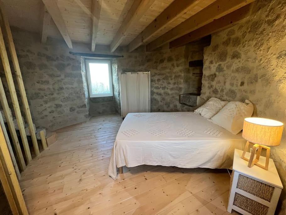 Loue Ancien Moulin A Vent Avec Piscine Et Jacuzzi Villa Neuvy-Bouin Exterior foto
